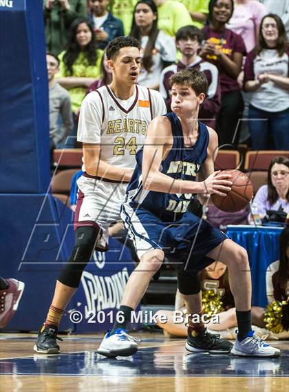 Thumbnail 2 in Sacred Heart vs. Notre Dame Catholic (CIAC Class M Final) photogallery.
