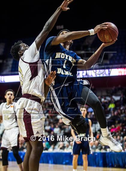 Thumbnail 1 in Sacred Heart vs. Notre Dame Catholic (CIAC Class M Final) photogallery.