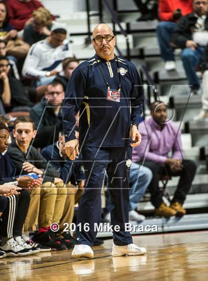 Thumbnail 3 in Sacred Heart vs. Notre Dame Catholic (CIAC Class M Final) photogallery.