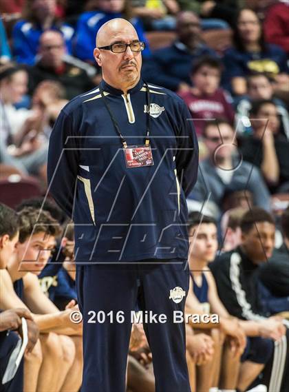 Thumbnail 1 in Sacred Heart vs. Notre Dame Catholic (CIAC Class M Final) photogallery.