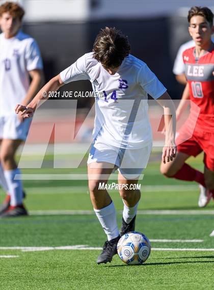 Thumbnail 1 in Lee [Robert E.] vs Boerne (Alamo Heights Tournament) photogallery.