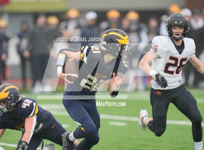 Thumbnail 3 in Bellevue vs. Kennewick (WIAA 3A Final) photogallery.