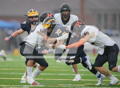 Thumbnail 1 in Bellevue vs. Kennewick (WIAA 3A Final) photogallery.