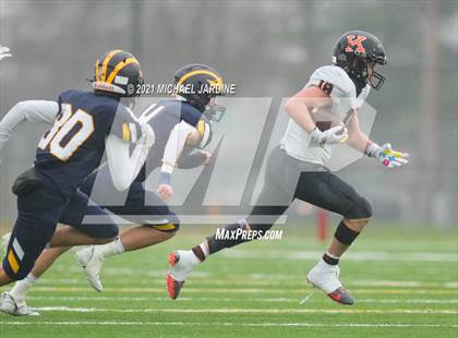 Thumbnail 1 in Bellevue vs. Kennewick (WIAA 3A Final) photogallery.