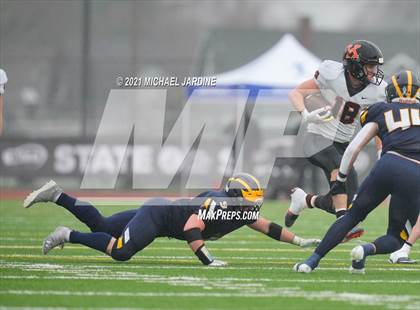 Thumbnail 2 in Bellevue vs. Kennewick (WIAA 3A Final) photogallery.