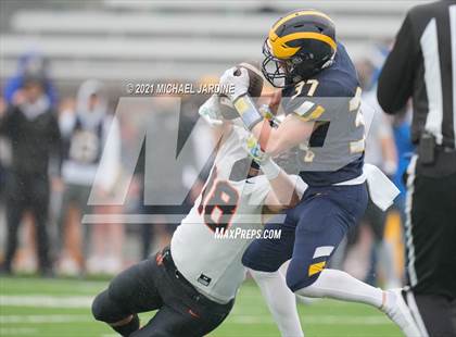 Thumbnail 3 in Bellevue vs. Kennewick (WIAA 3A Final) photogallery.