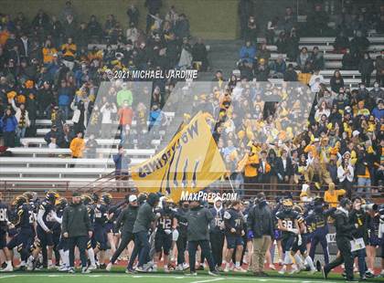 Thumbnail 1 in Bellevue vs. Kennewick (WIAA 3A Final) photogallery.