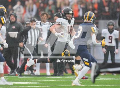 Thumbnail 2 in Bellevue vs. Kennewick (WIAA 3A Final) photogallery.