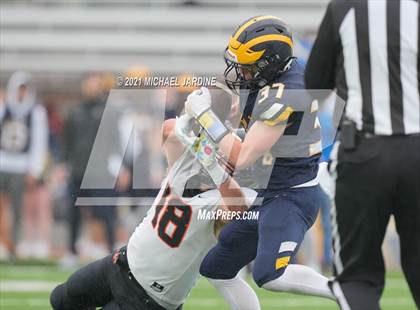 Thumbnail 2 in Bellevue vs. Kennewick (WIAA 3A Final) photogallery.