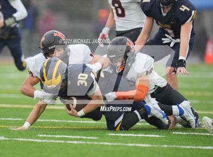 Thumbnail 1 in Bellevue vs. Kennewick (WIAA 3A Final) photogallery.