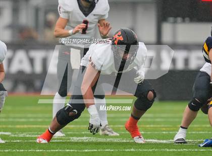 Thumbnail 3 in Bellevue vs. Kennewick (WIAA 3A Final) photogallery.
