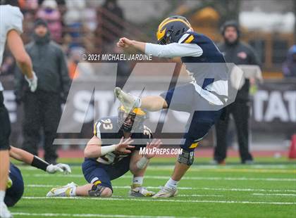 Thumbnail 1 in Bellevue vs. Kennewick (WIAA 3A Final) photogallery.