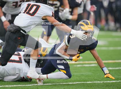 Thumbnail 2 in Bellevue vs. Kennewick (WIAA 3A Final) photogallery.