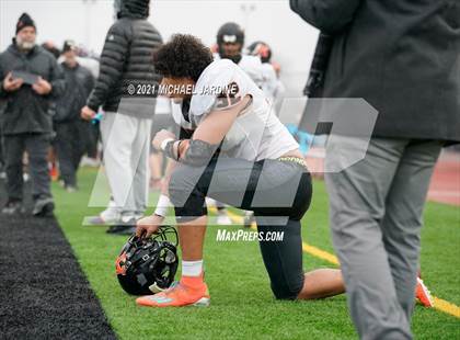 Thumbnail 2 in Bellevue vs. Kennewick (WIAA 3A Final) photogallery.