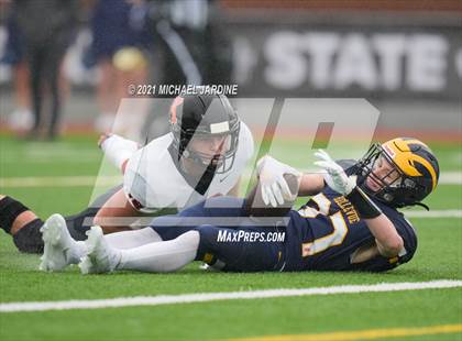 Thumbnail 1 in Bellevue vs. Kennewick (WIAA 3A Final) photogallery.