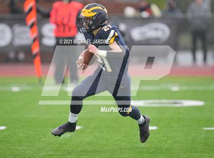 Thumbnail 1 in Bellevue vs. Kennewick (WIAA 3A Final) photogallery.