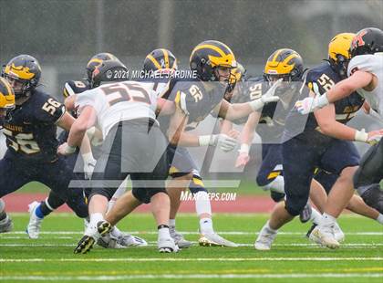 Thumbnail 3 in Bellevue vs. Kennewick (WIAA 3A Final) photogallery.