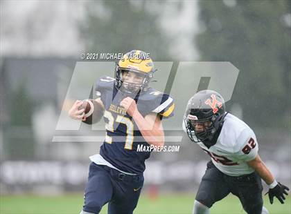 Thumbnail 2 in Bellevue vs. Kennewick (WIAA 3A Final) photogallery.