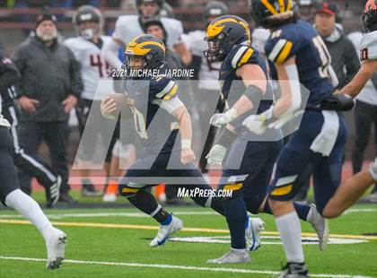 Thumbnail 2 in Bellevue vs. Kennewick (WIAA 3A Final) photogallery.