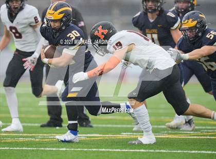 Thumbnail 2 in Bellevue vs. Kennewick (WIAA 3A Final) photogallery.