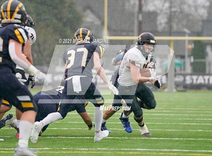 Thumbnail 3 in Bellevue vs. Kennewick (WIAA 3A Final) photogallery.
