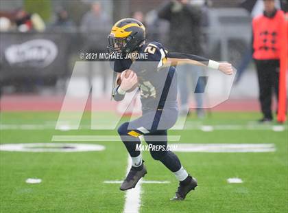 Thumbnail 3 in Bellevue vs. Kennewick (WIAA 3A Final) photogallery.
