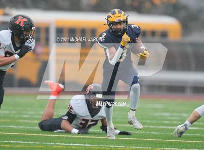 Thumbnail 3 in Bellevue vs. Kennewick (WIAA 3A Final) photogallery.