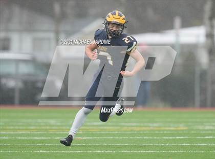 Thumbnail 3 in Bellevue vs. Kennewick (WIAA 3A Final) photogallery.