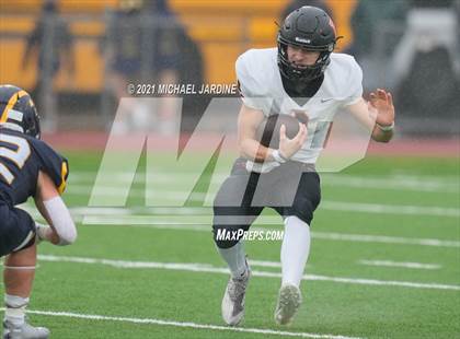 Thumbnail 1 in Bellevue vs. Kennewick (WIAA 3A Final) photogallery.