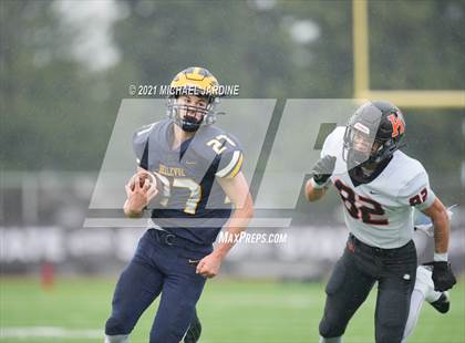 Thumbnail 2 in Bellevue vs. Kennewick (WIAA 3A Final) photogallery.