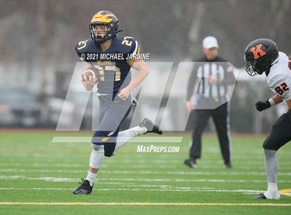 Thumbnail 1 in Bellevue vs. Kennewick (WIAA 3A Final) photogallery.