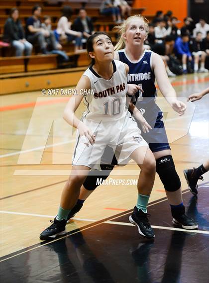 Thumbnail 3 in JV: Flintridge Prep @ South Pasadena photogallery.
