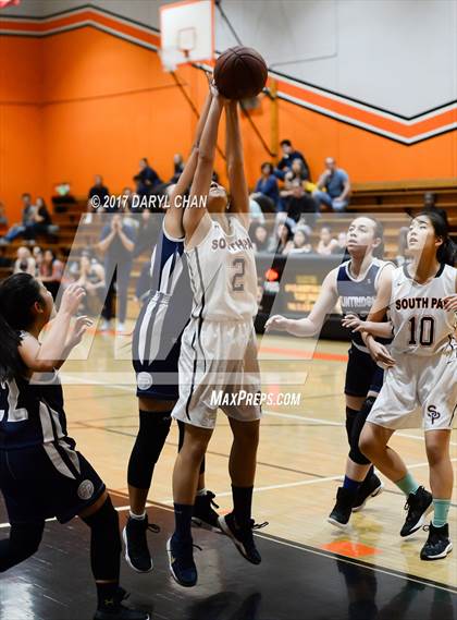 Thumbnail 2 in JV: Flintridge Prep @ South Pasadena photogallery.