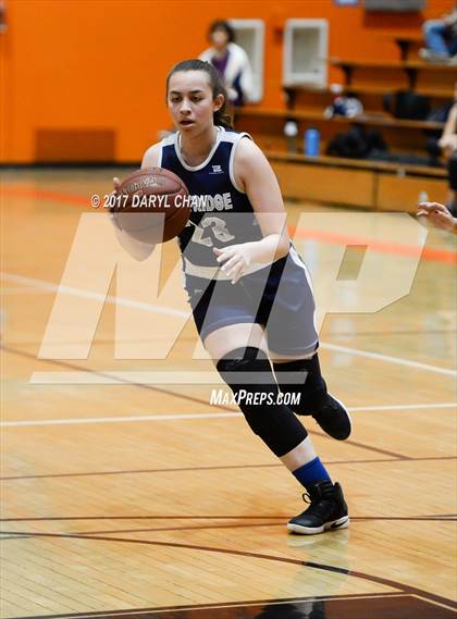 Thumbnail 2 in JV: Flintridge Prep @ South Pasadena photogallery.