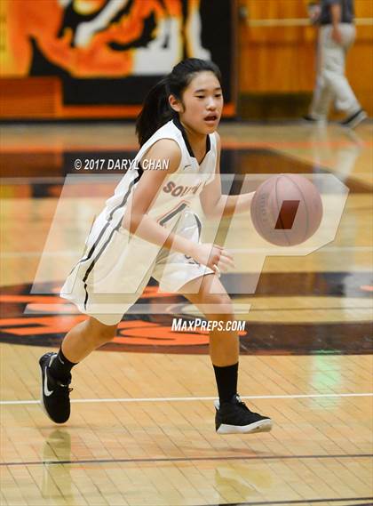 Thumbnail 3 in JV: Flintridge Prep @ South Pasadena photogallery.