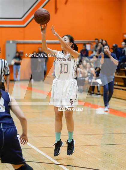 Thumbnail 2 in JV: Flintridge Prep @ South Pasadena photogallery.