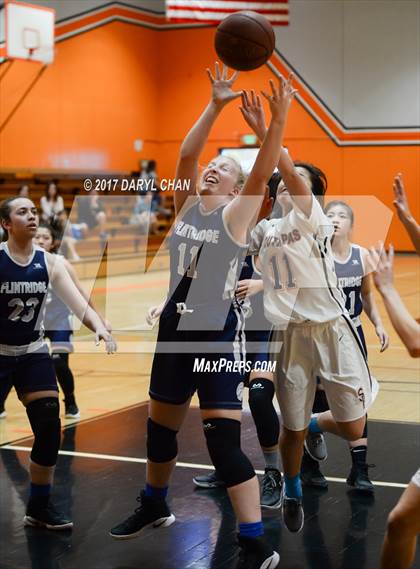 Thumbnail 1 in JV: Flintridge Prep @ South Pasadena photogallery.