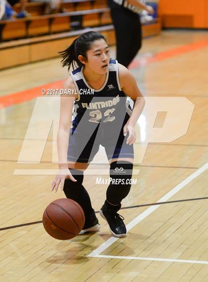 Thumbnail 2 in JV: Flintridge Prep @ South Pasadena photogallery.