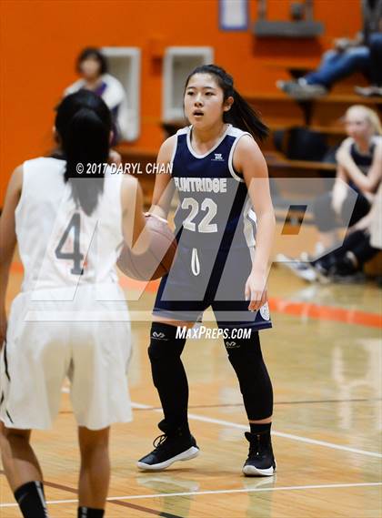 Thumbnail 3 in JV: Flintridge Prep @ South Pasadena photogallery.
