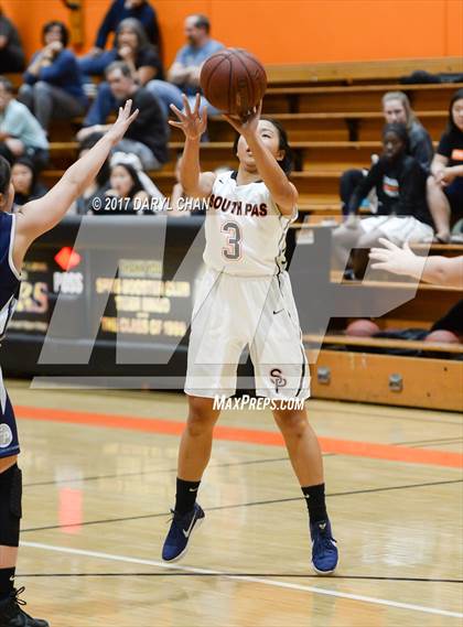 Thumbnail 1 in JV: Flintridge Prep @ South Pasadena photogallery.
