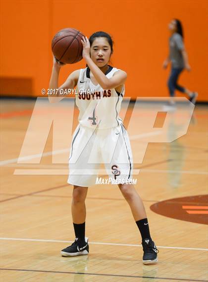 Thumbnail 1 in JV: Flintridge Prep @ South Pasadena photogallery.
