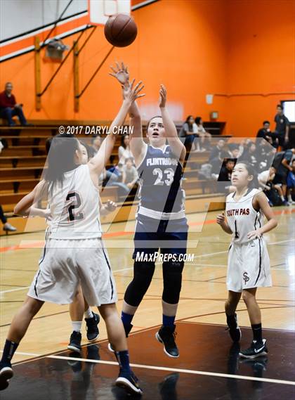 Thumbnail 3 in JV: Flintridge Prep @ South Pasadena photogallery.