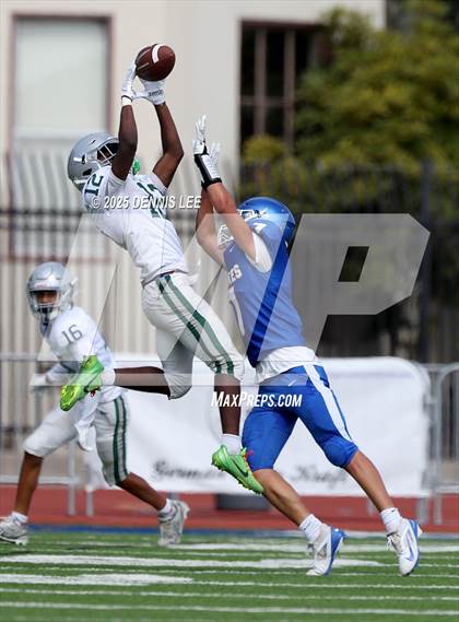 Thumbnail 1 in FR: De La Salle @ Junipero Serra photogallery.