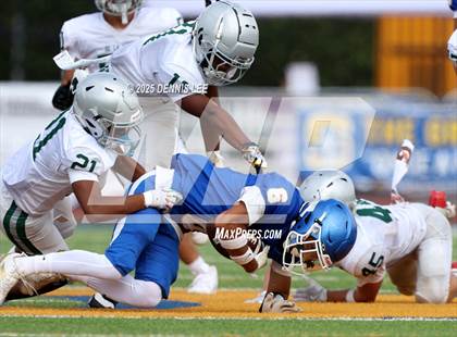 Thumbnail 1 in FR: De La Salle @ Junipero Serra photogallery.