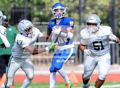 Thumbnail 1 in FR: De La Salle @ Junipero Serra photogallery.