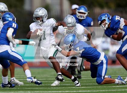 Thumbnail 3 in FR: De La Salle @ Junipero Serra photogallery.