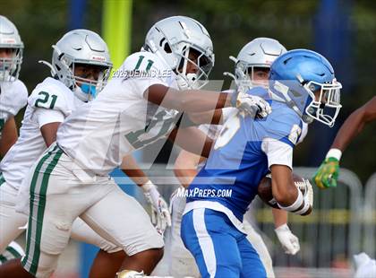 Thumbnail 3 in FR: De La Salle @ Junipero Serra photogallery.