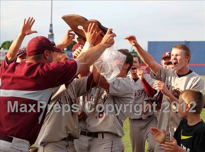 Thumbnail 3 in Kingston vs. Victor (NYSPHSAA Class AA Final) photogallery.
