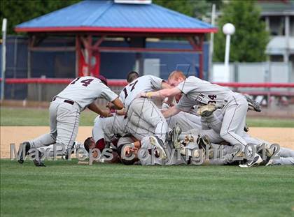 Thumbnail 2 in Kingston vs. Victor (NYSPHSAA Class AA Final) photogallery.
