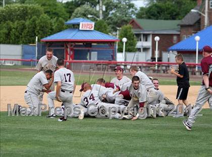 Thumbnail 2 in Kingston vs. Victor (NYSPHSAA Class AA Final) photogallery.